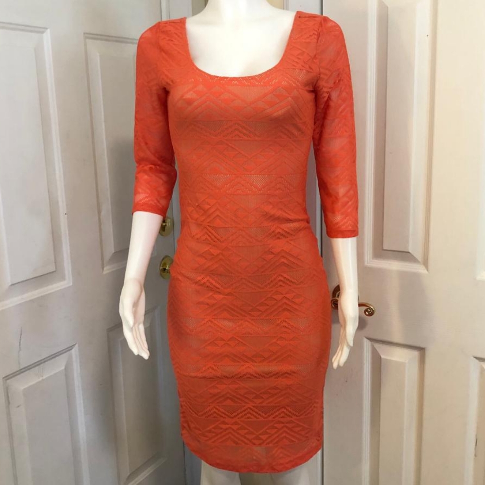 Long sleeve fitted dress Orange Color